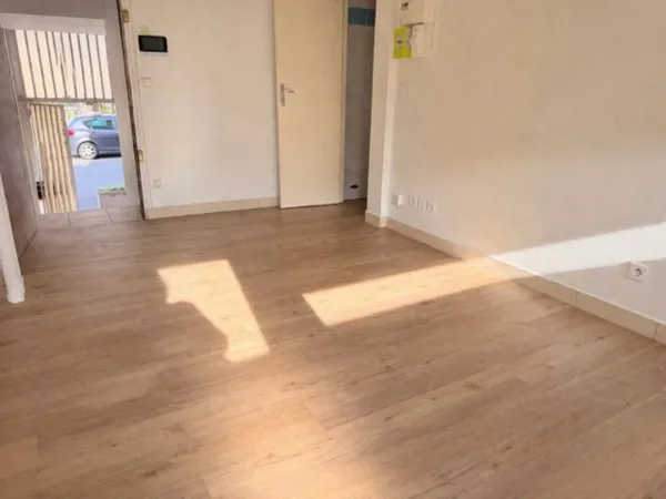 Commerce 2 pièces 32 m²