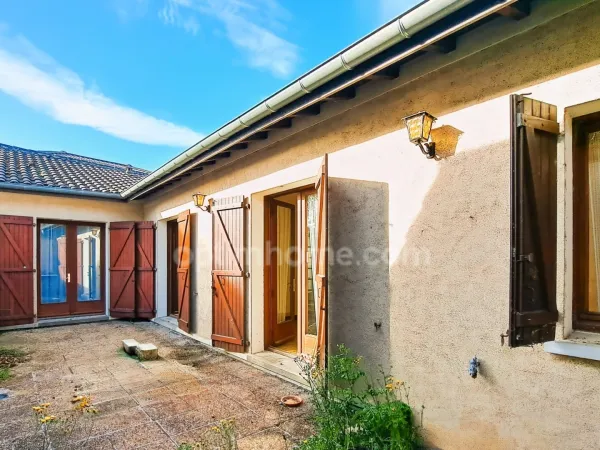 ENSEMBLE IMMOBILIER SAUVETERRE DE BEARN