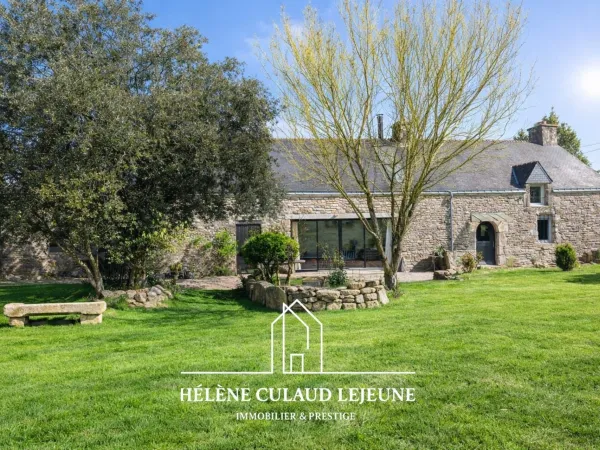 LONGÈRE RÉNOVÉE - 165 m² - ELVEN