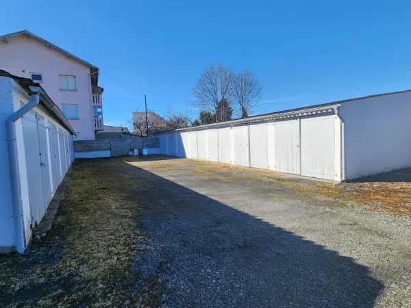Commerce 336 m²