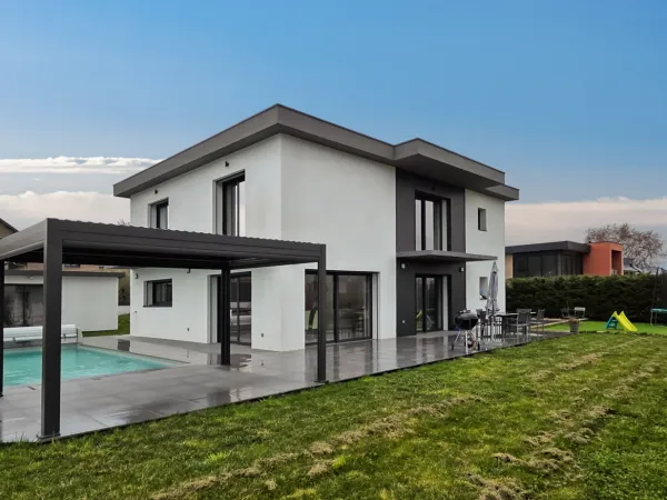 Maison 5 pièces 165 m²