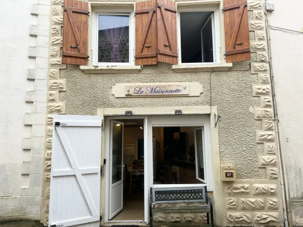 Jolie Maisonnette + dépendance