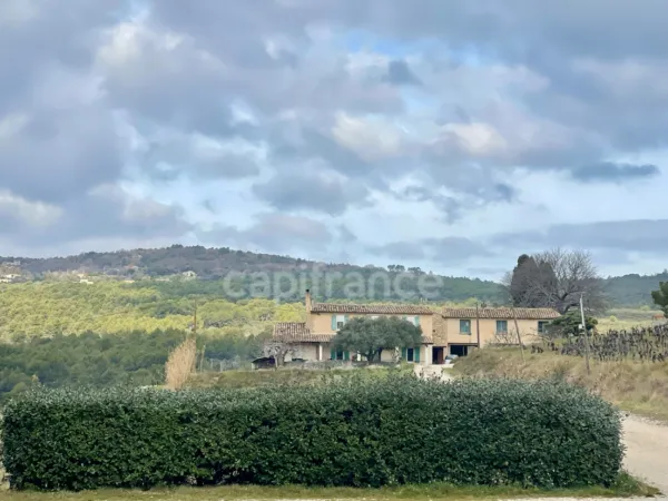 Propriété 5 pièces 130 m²