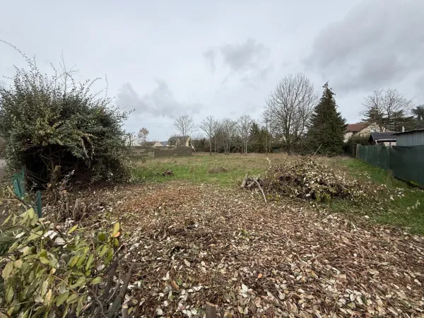 Terrain 569 m²
