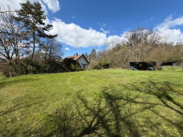 Terrain 600 m²