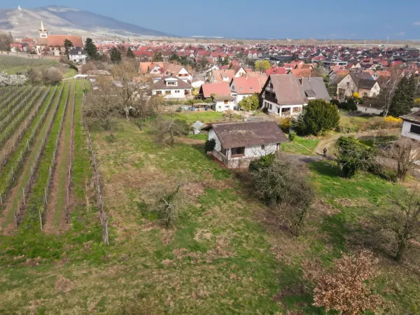 Terrain 2100 m²