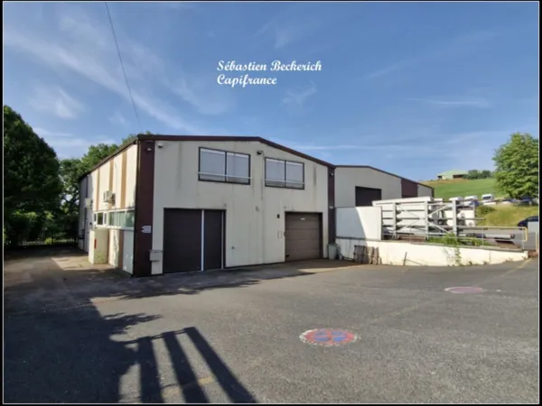 Commerce 1971 m²