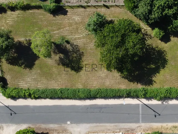 Terrain en individuel 941 m²