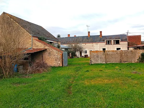 Ancien corps de ferme à rénover 