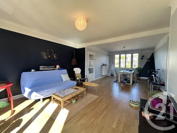 Appartement 3 pièces 111 m²