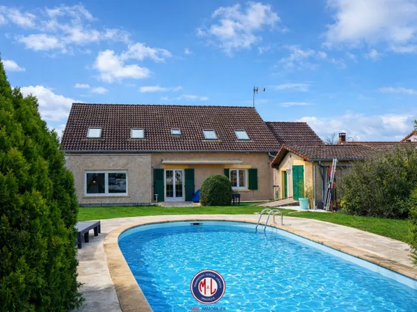 Maison Saint Jure A VENDRE proche VERNY (57420)