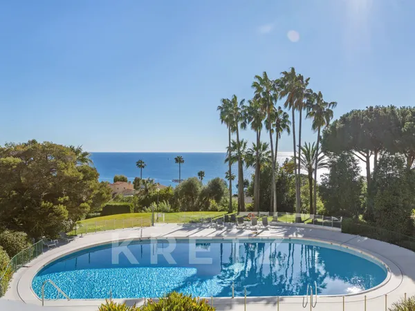 Vente de prestige Villa 360 m² ,vue mer panoramique