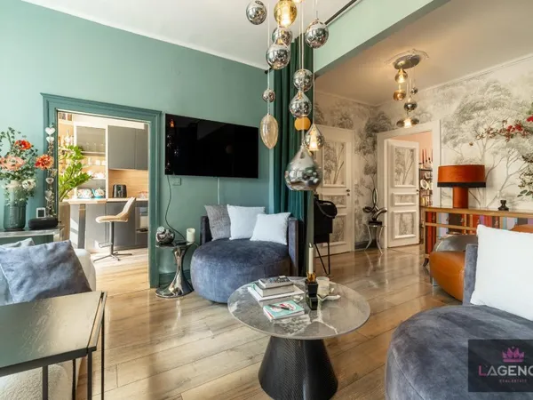 Appartement 6 pièces 103 m²