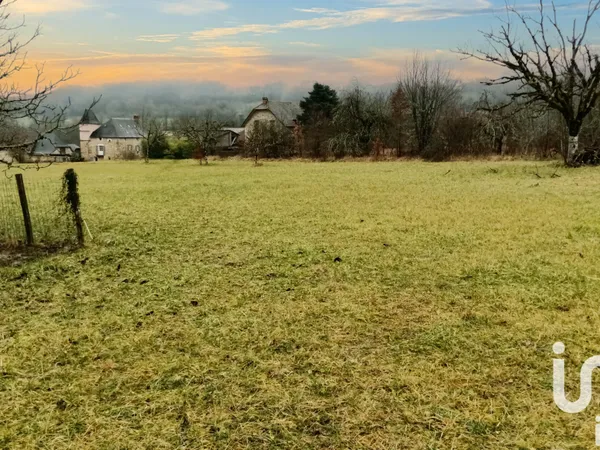 Terrain 3843 m²