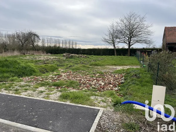 Terrain 635 m²