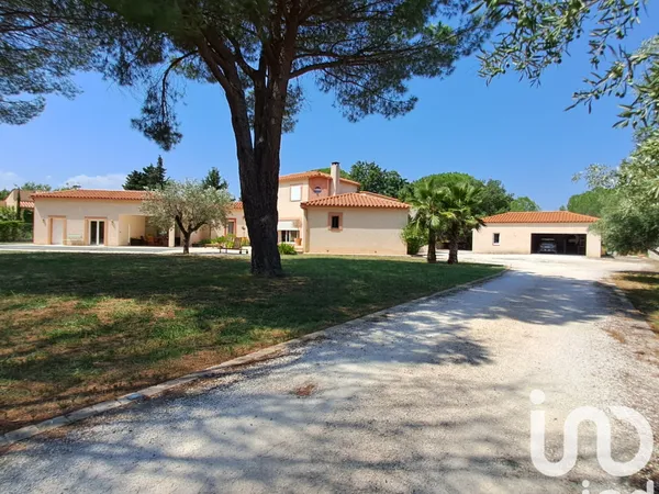 Maison 8 pièces 214 m²
