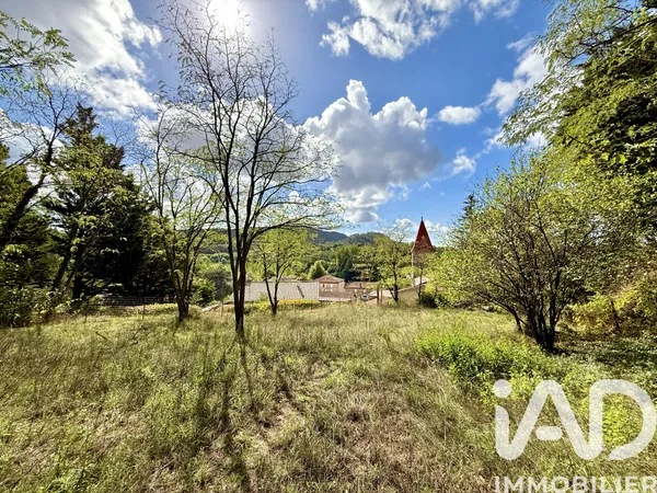 Terrain en individuel 784 m²