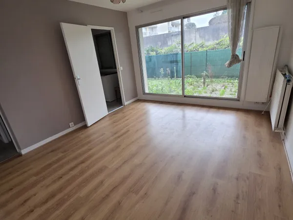 Studio 1 pièce 23 m²