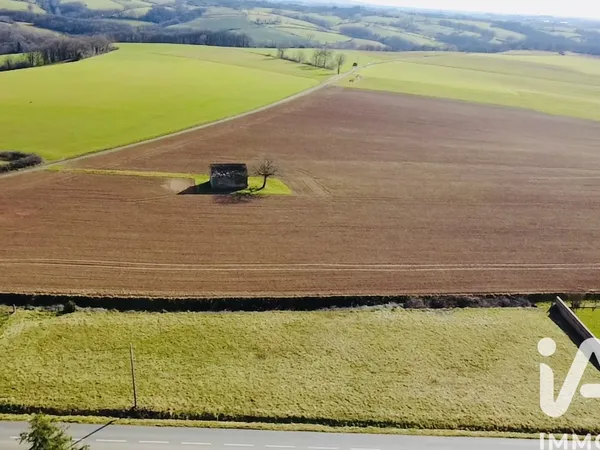 Terrain 1900 m²