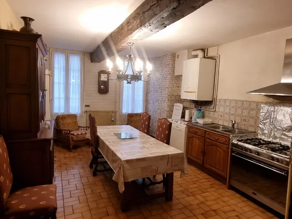 Maison 3 pièces 144 m²