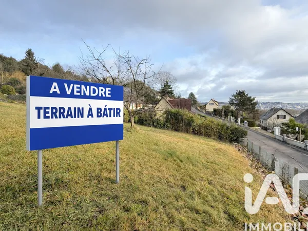 Terrain 544 m²