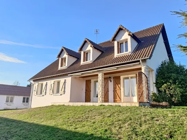 Local 8 pièces 173 m²