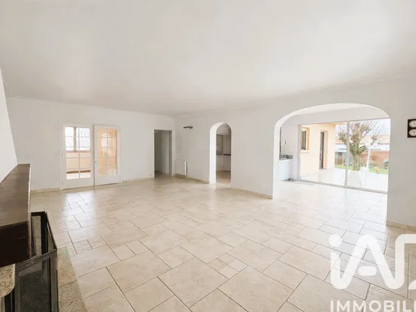 Maison 7 pièces 260 m²