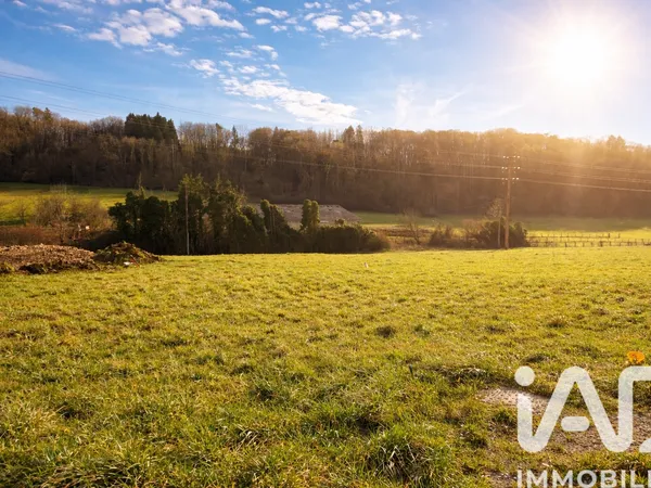 Terrain 680 m²