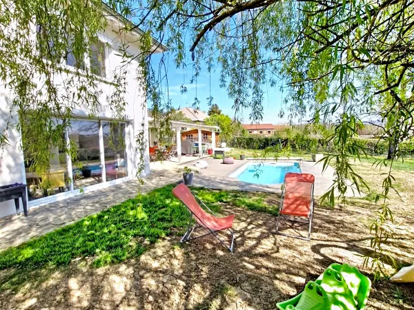 Maison 7 pièces 240 m²