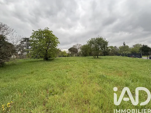 Terrain 2158 m²