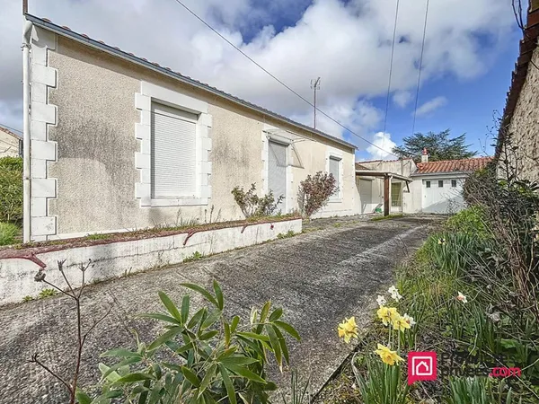 Quartier La Rochelle Prieuré-Lafond - Échoppe rochelaise à rénover sur Parcelle de 660m2 - Beau pote
