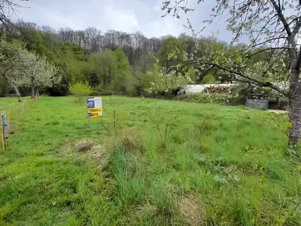 Terrain 1021 m²