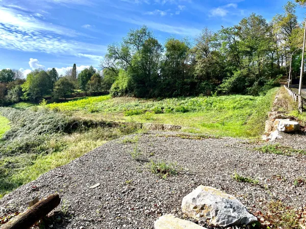 Terrain 5456 m²