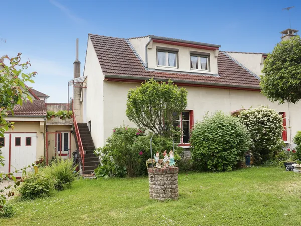 Maison 8 pièces 153 m²