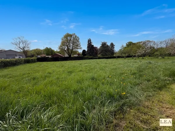 Terrain 1070 m²