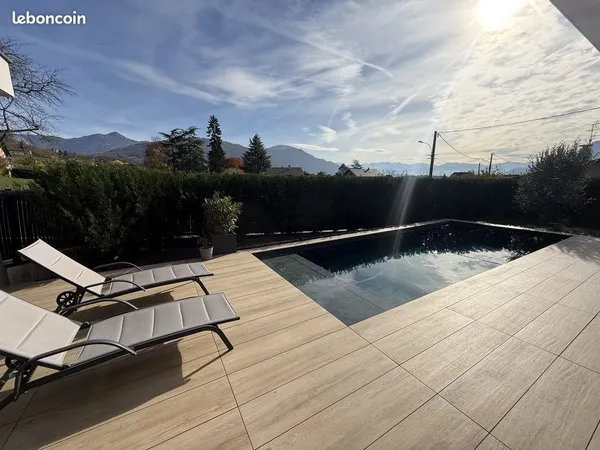 Propriété 6 pièces 159 m²