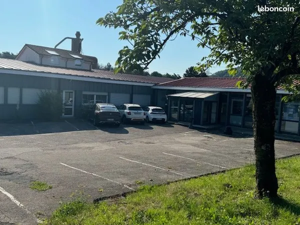 Local d'activité 3 306 m²