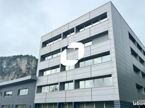 Bureau 153 m²