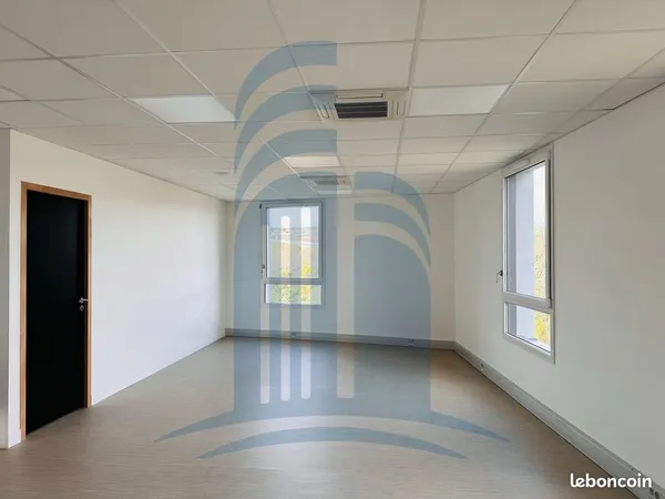 Bureaux 59 m² Fontaine-lès-Dijon