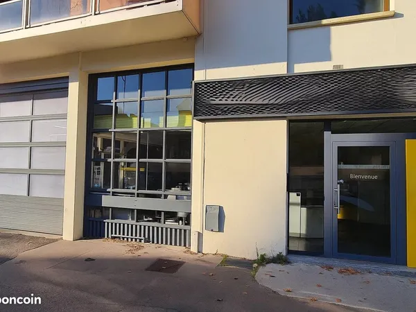 Local 402 m² Nancy
