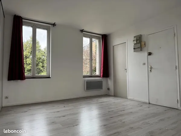 Studio 1 pièce 24 m²