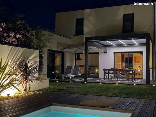 Villa contemporaine récente avec piscine 138 m²
