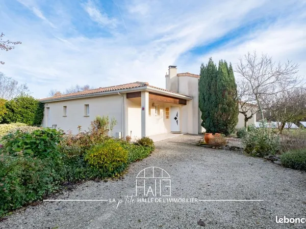 Villa 13 pièces 250 m²
