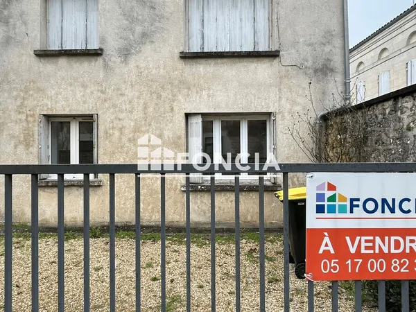 Ensemble immobilier jonzac