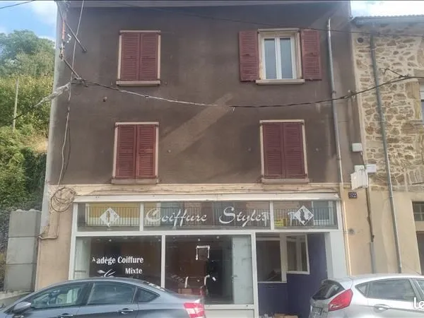 Immeuble 130 m²