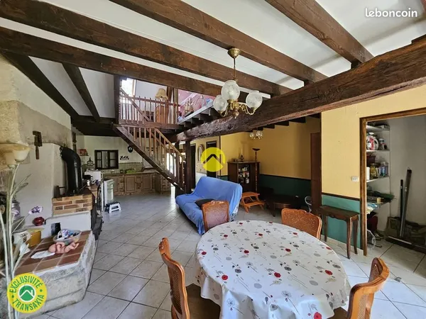 Maison 14 pièces 150 m²
