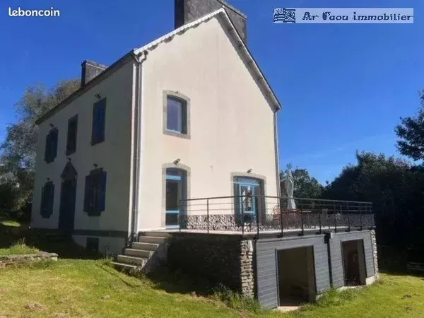 Maison 8 pièces 200 m²