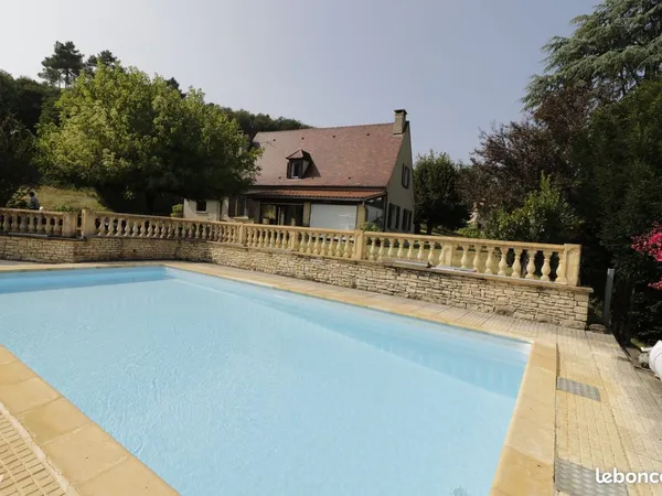 Maison 5 pièces 145 m²
