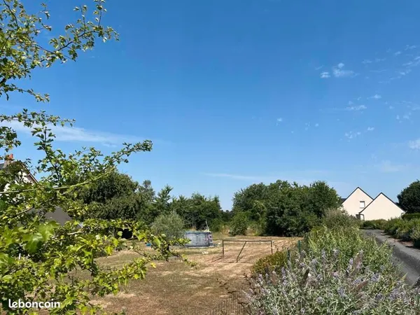 Terrain 944 m² Neuville Sur Brenne