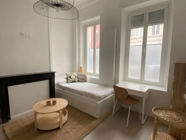 Studio 1 pièce 18 m²